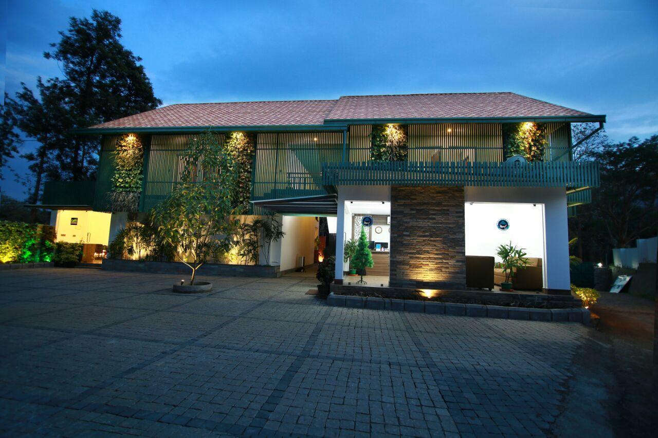 Silver Storm Resort Athirappilly Ngoại thất bức ảnh
